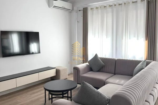 Shtepi me qera 2+1 ne Tirane - 800 Euro