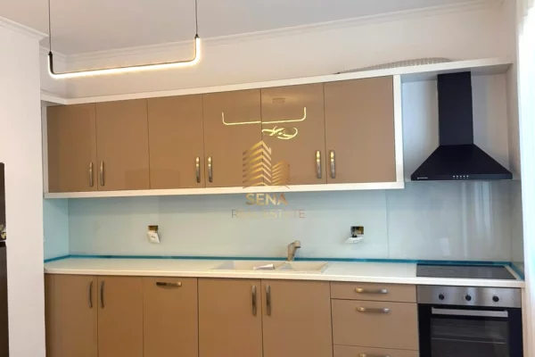 Shtepi me qera 2+1 ne Tirane - 800 Euro