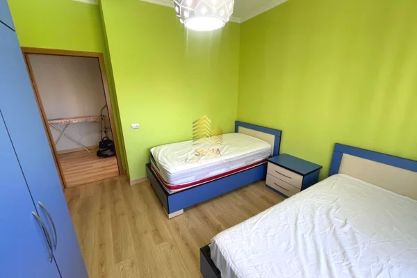 Shtepi me qera 3+1 ne Tirane - 1,200 Euro