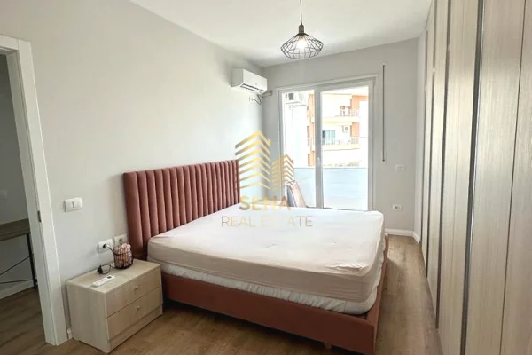 Shtepi ne shitje Apartament ne Tirane, 2+1, Mobilimi E mobiluar, Pagesa 210,000  Euro.