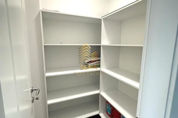 Shtepi ne shitje Apartament ne Tirane, 2+1, Mobilimi E mobiluar, Pagesa 210,000  Euro.