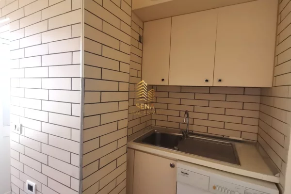 House for Rent Garsoniere in Tirana - 35,000 Leke