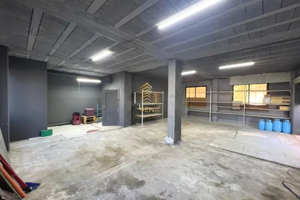 Business Property for Rent 4+1 in Tirana - 800 Euro