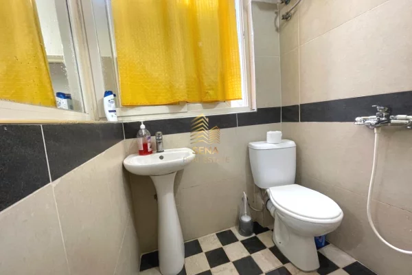 Shtepi me qera Apartament ne Tirane, Garsoniere, Mobilimi E mobiluar, Pagesa 360  Euro.