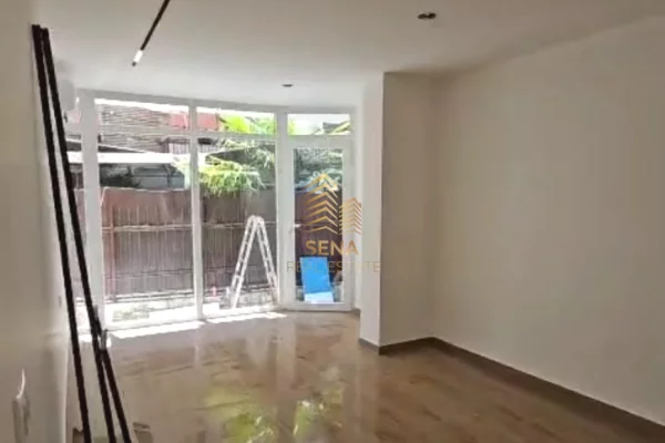 Business Property for Rent 1+1 in Tirana - 500 Euro