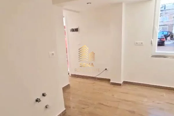 Qira, Ambient Biznesi, 1+1, Rruga Qemal Stafa – 50m Larg Unazes, 500 Euro/muaj