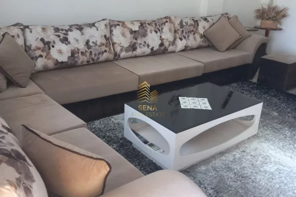 Shtepi me qera Shtepi Private ne Tirane, 1+1, Mobilimi E mobiluar, Pagesa 300  Euro.