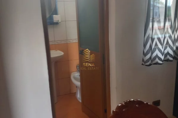 Shtepi me qera 1+1 ne Tirane - 300 Euro