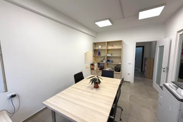 Ambient biznesi me qera 1+1 ne Tirane - 1,000 Euro