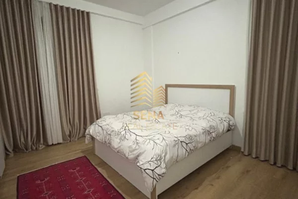 Shtepi me qera Apartament ne Tirane, 1+1, Mobilimi E mobiluar, Pagesa 500  Euro.