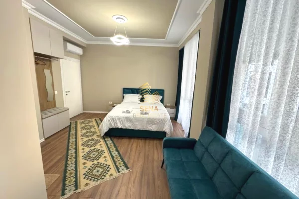 Shtepi me qera 2+1 ne Tirane - 900 Euro