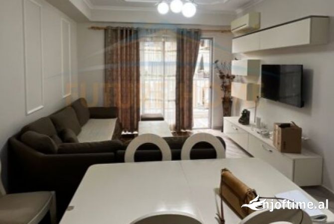 Shtepi me qera 1+1 ne Tirane - 600 Euro