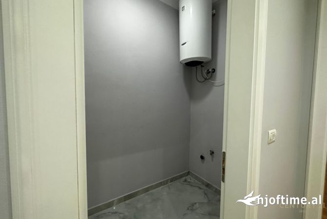 Shtepi me qera Apartament ne Tirane, 2+1, Mobilimi Pjeserisht e mobiluar, Pagesa 600  Euro.