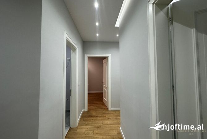 Shtepi me qera Apartament ne Tirane, 2+1, Mobilimi Pjeserisht e mobiluar, Pagesa 600  Euro.