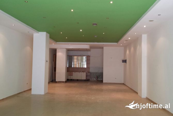 Ambient biznesi ne shitje 1+1 ne Tirane - 375,000 Euro