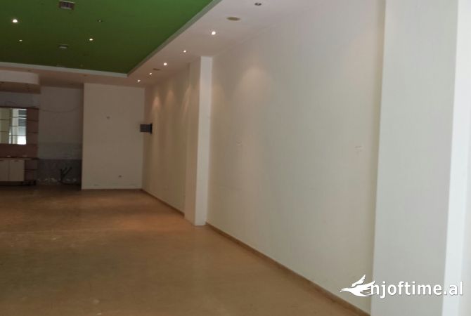 Ambient biznesi ne shitje 1+1 ne Tirane - 375,000 Euro