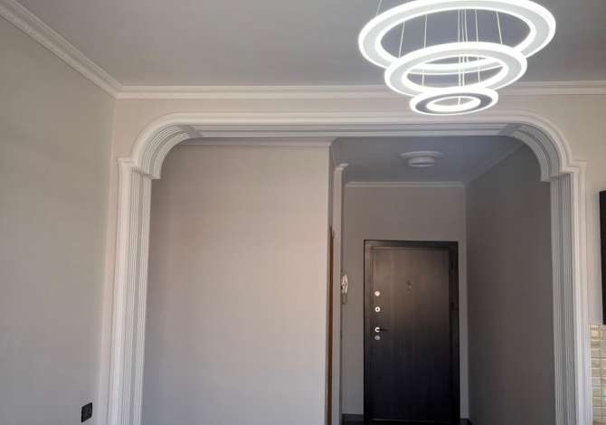 Shtepi ne shitje Apartament ne Tirane, 2+1, Mobilimi Pjeserisht e mobiluar, Pagesa 122,000  Euro.