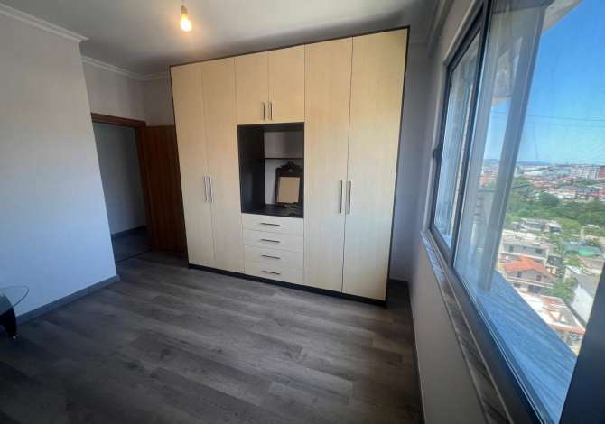 Shtepi ne shitje Apartament ne Tirane, 2+1, Mobilimi Pjeserisht e mobiluar, Pagesa 122,000  Euro.
