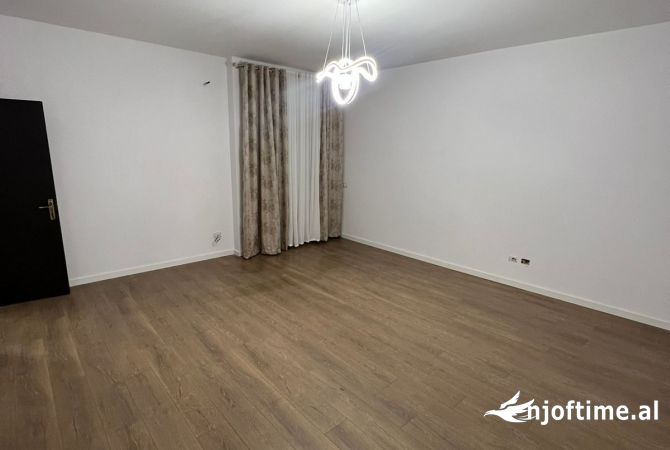 Shtepi ne shitje 1+1 ne Tirane - 95,000 Euro