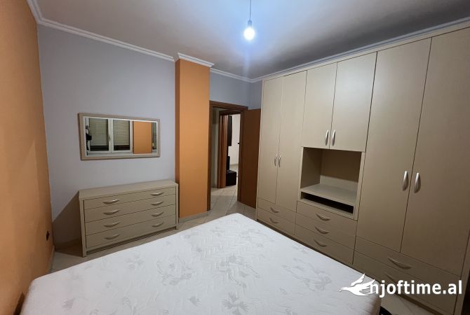 Shtepi me qera 1+1 ne Tirane - 450 Euro