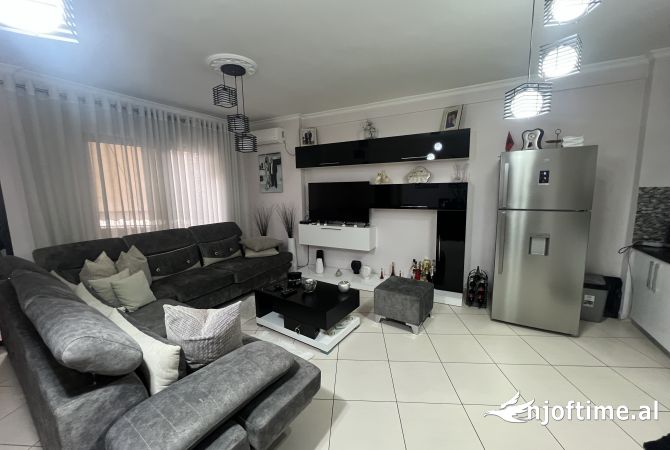Shtepi me qera 2+1 ne Tirane - 500 Euro
