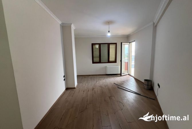 Ambient biznesi me Qera, 210 m2, 3 Garazhe Me cmim extra