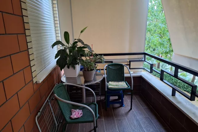 Shtepi ne shitje Apartament ne Tirane, 2+1, Mobilimi E mobiluar, Pagesa 225,000  Euro.