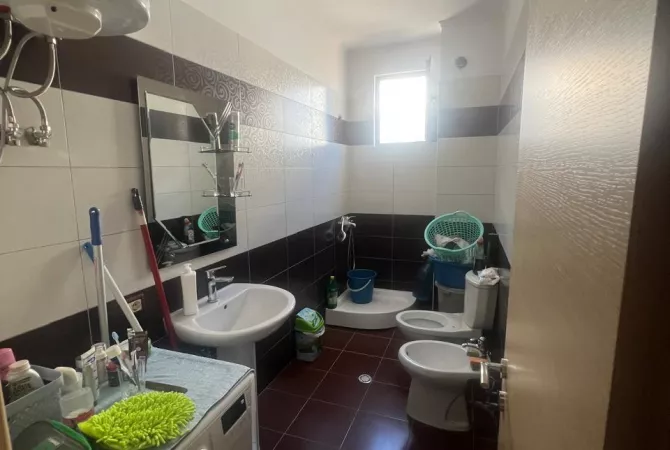Shtepi me qera 2+1 ne Tirane - 500 Euro