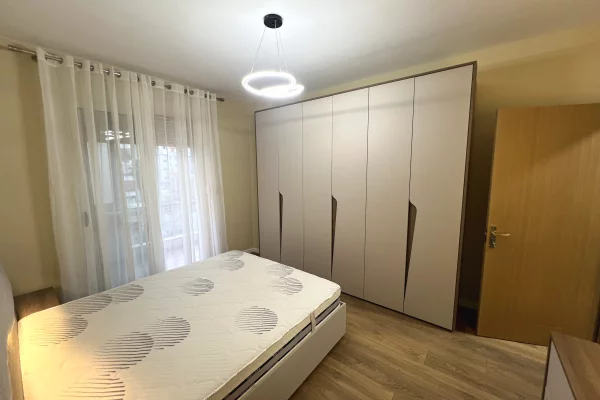 Shtepi ne shitje Apartament ne Tirane, 1+1, Mobilimi E mobiluar, Pagesa 11,000,000  Leke.