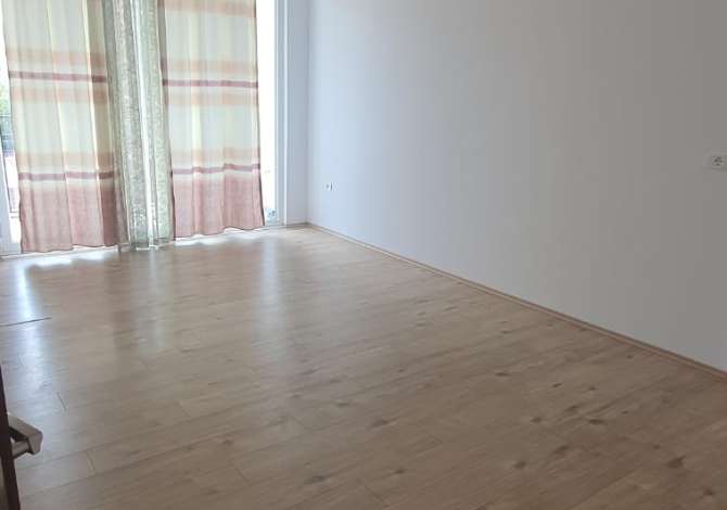 Ambient biznesi me qera 3+1 ne Tirane - 700 Euro
