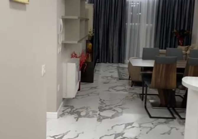 Shtepi me qera 2+1 ne Tirane - 1,200 Euro