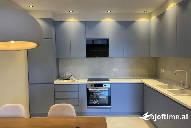 Shtepi me qera Apartament ne Tirane, 1+1, Mobilimi E mobiluar, Pagesa 500  Euro.