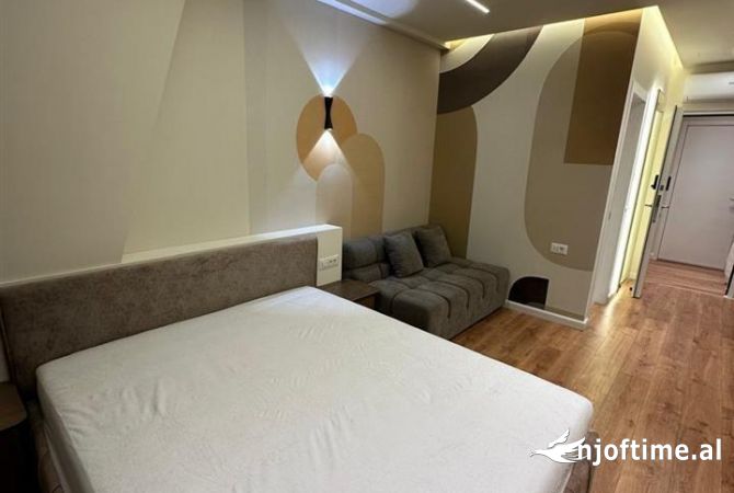 Shtepi me qera Apartament ne Tirane, Garsoniere, Mobilimi E mobiluar, Pagesa 500  Euro.