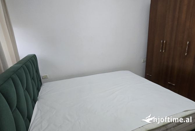 Shtepi me qera Apartament ne Tirane, 1+1, Mobilimi E mobiluar, Pagesa 430  Euro.