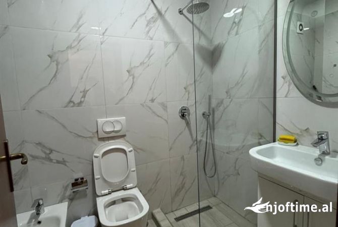 Shtepi me qera 1+1 ne Tirane - 550 Euro