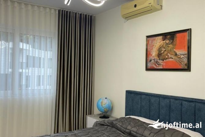 Shtepi me qera Apartament ne Tirane, 1+1, Mobilimi E mobiluar, Pagesa 1,000  Euro.