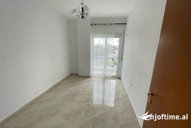 Shtepi ne shitje 1+1 ne Tirane - 78,000 Euro