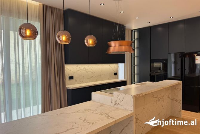 Casa in affitto 3+1 a Tirana - 3,000 Euro