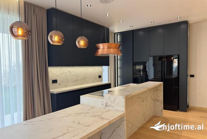 Shtepi me qera 3+1 ne Tirane - 3,000 Euro