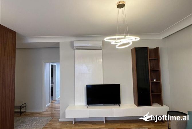Shtepi me qera Apartament ne Tirane, 2+1, Mobilimi E mobiluar, Pagesa 1,500  Euro.
