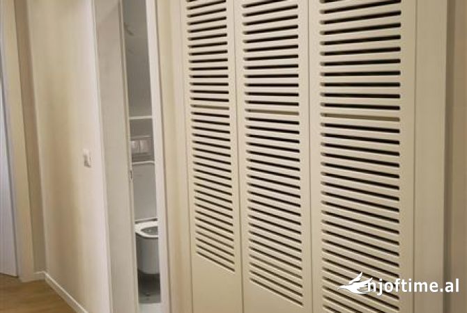 Shtepi me qera 2+1 ne Tirane - 1,200 Euro
