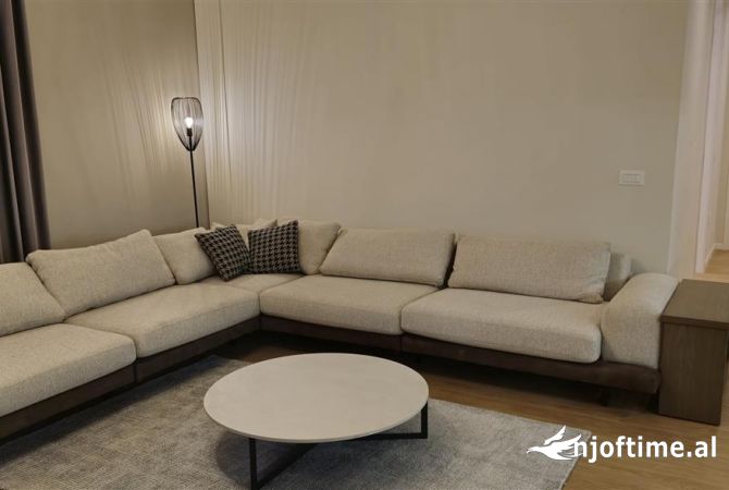 Shtepi me qera Apartament ne Tirane, 2+1, Mobilimi E mobiluar, Pagesa 1,200  Euro.