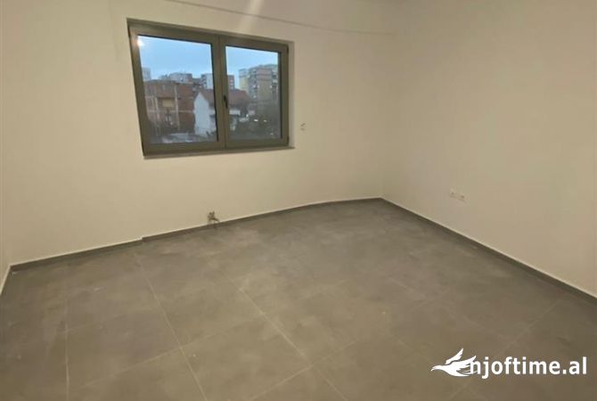 Shtepi me qera 1+1 ne Tirane - 450 Euro