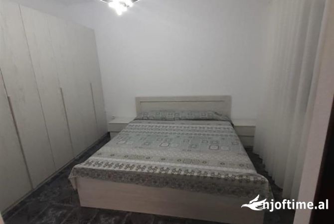 Shtepi me qera 2+1 ne Tirane - 500 Euro