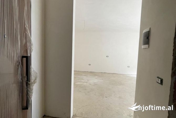 Shtepi ne shitje 2+1 ne Tirane - 171,000 Euro