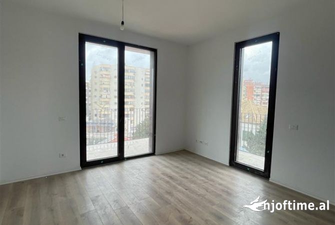 Shtepi ne shitje 1+1 ne Tirane - 2,940,000 Euro