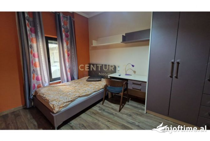 Shtepi ne shitje 6+1 ne Tirane - 649,000 Euro