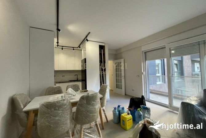 Shtepi ne shitje 2+1 ne Tirane - 275,000 Euro