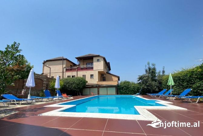Ambient biznesi ne shitje 5+1 ne Tirane - 1,500,000 Euro