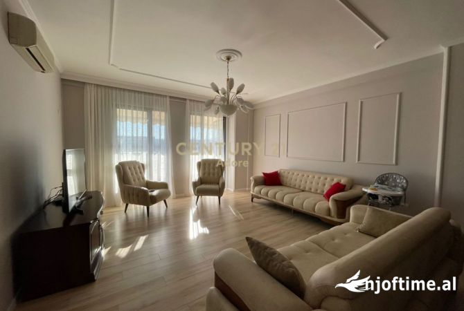 Shtepi me qera Apartament ne Tirane, 2+1, Mobilimi E mobiluar, Pagesa 750  Euro.